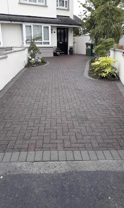 Elegant Driveway Paving Finish